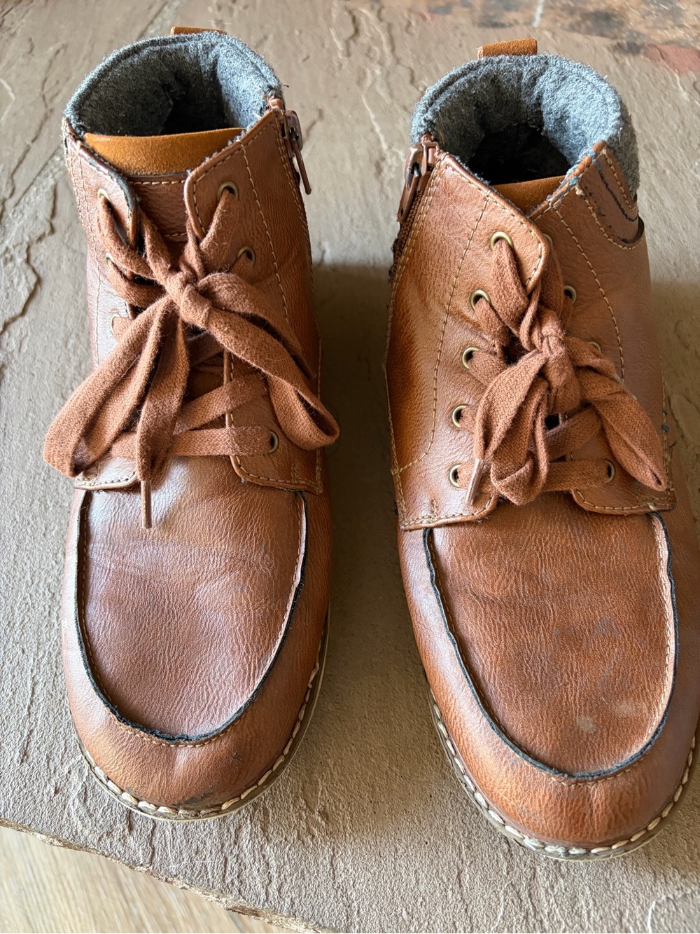 Kids Lace-Up Ankle Boots with Cozy Collar, size 5M, Nordstrom Rack